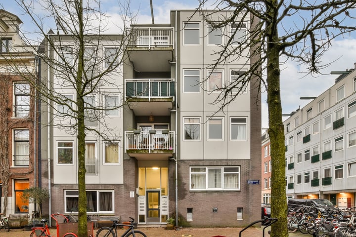 Leeuwenhoekstraat 65 in Amsterdam foto