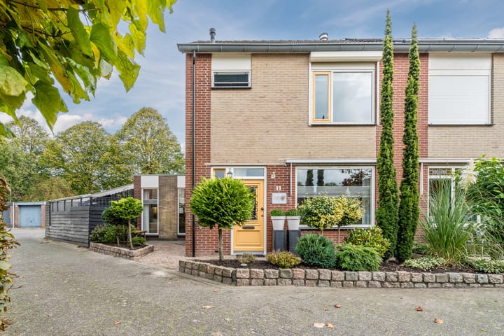 Leeuwerik 11 in Bunschoten-Spakenburg foto