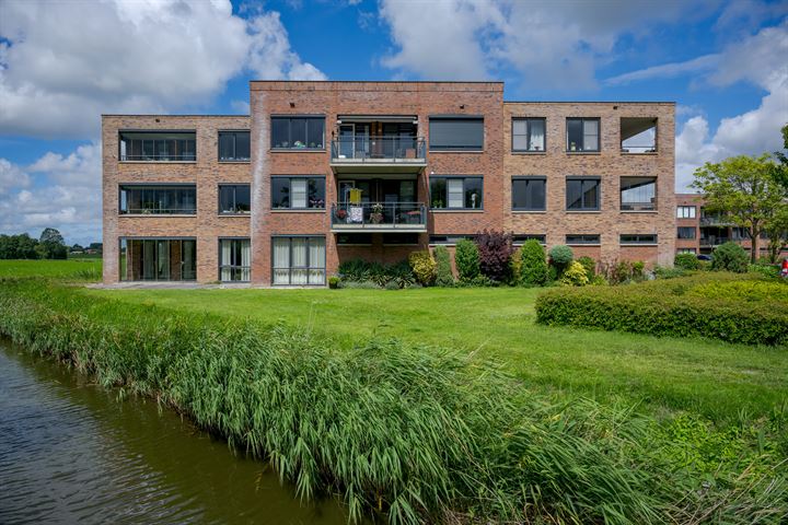 Leeuwerik 73 in Leimuiden foto