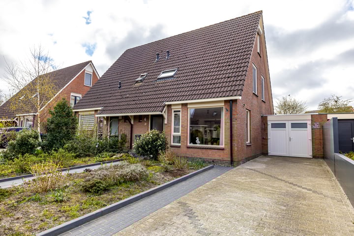 Leeuweriklaan 5 in Nieuw-Roden foto