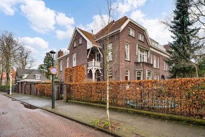 Leeuweriklaan 9 in Eindhoven foto