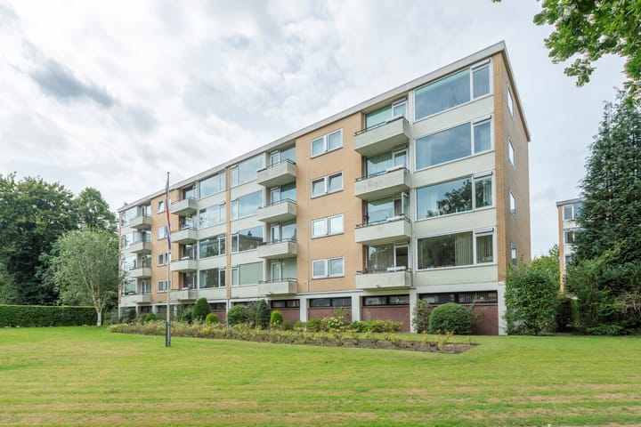 Leeuweriklaan 97 in Bussum