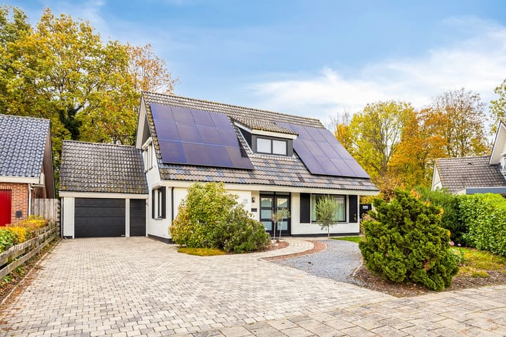 Leeuwerikstraat 18 in Hulst