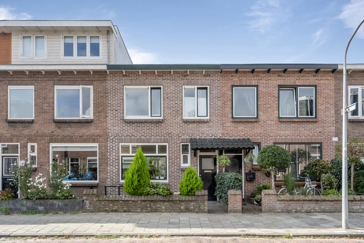 Leeuwerikstraat 44 in Haarlem foto