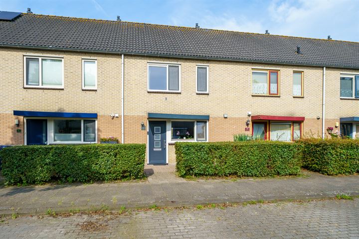 Leeuwstraat 70 in Almere foto