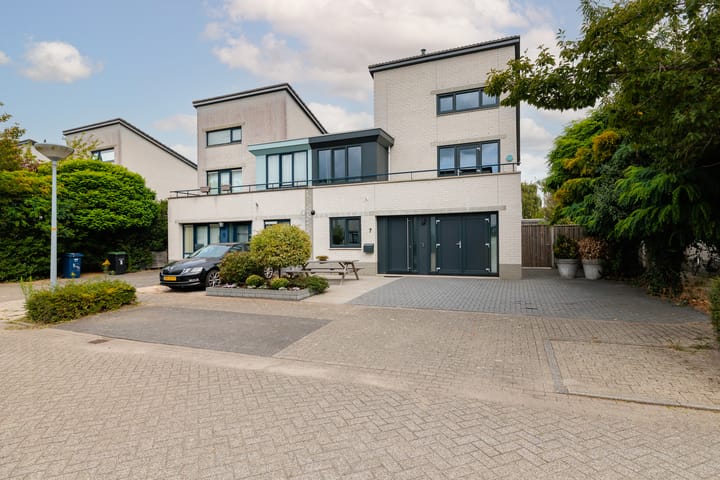 Leguaanstraat 7 in Almere foto