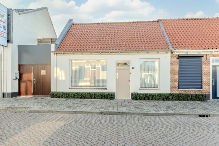 Leharstraat 105 in Tilburg foto