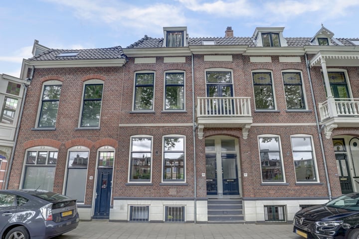 Leidsekade 93 in Utrecht