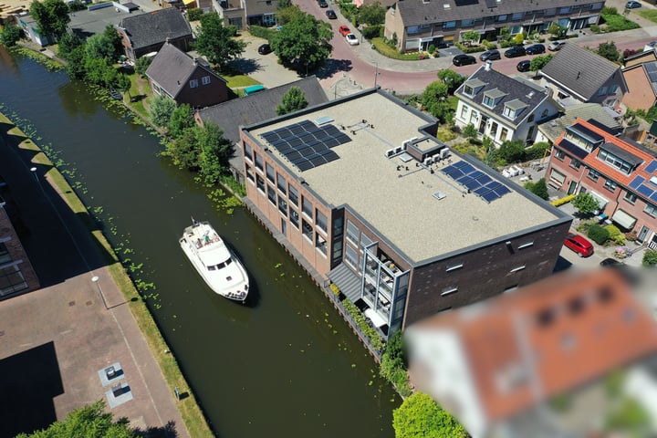 Leidsestraatweg 141 in Woerden foto