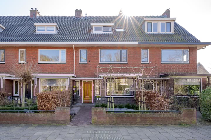 Leidseweg 140 in Voorschoten foto