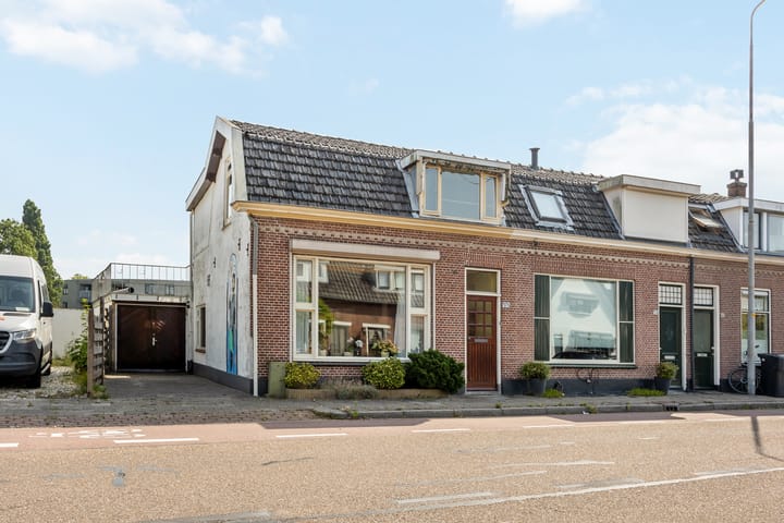 Leidseweg 376 in Voorschoten foto