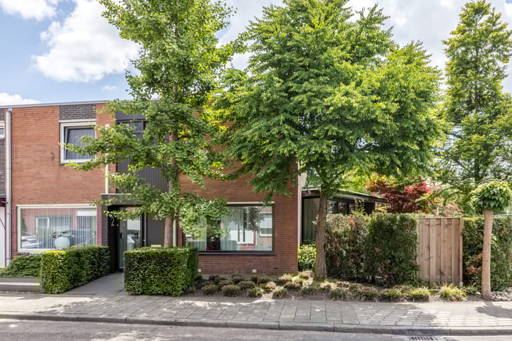 Leienhoesstraat 2 in Heerlen foto