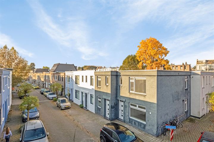 Leistraat 32A in Breda foto