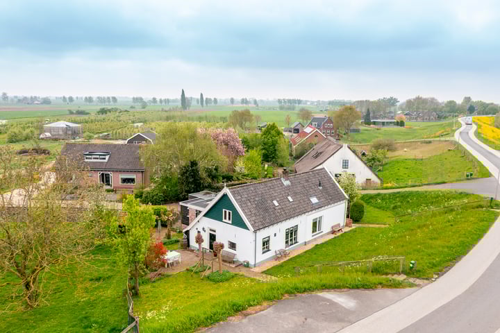 Lekdijk 6 in Tienhoven aan de Lek