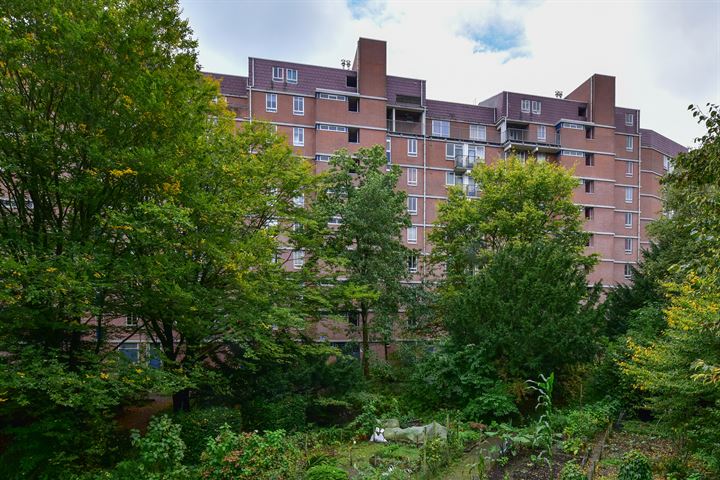 Leksmondhof 355 in Amsterdam foto