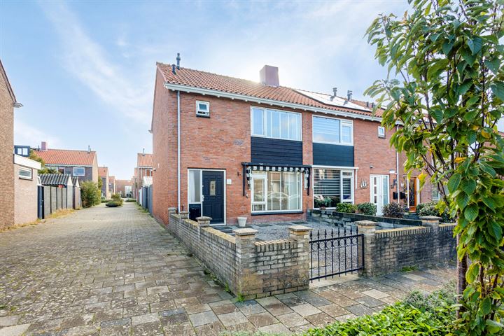 Lekstraat 13 in Den Helder foto