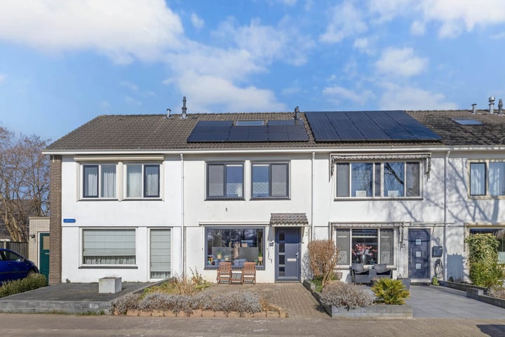 Lekstraat 3 in Emmeloord foto