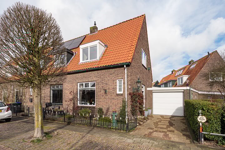 Leliestraat 7 in Baarn foto