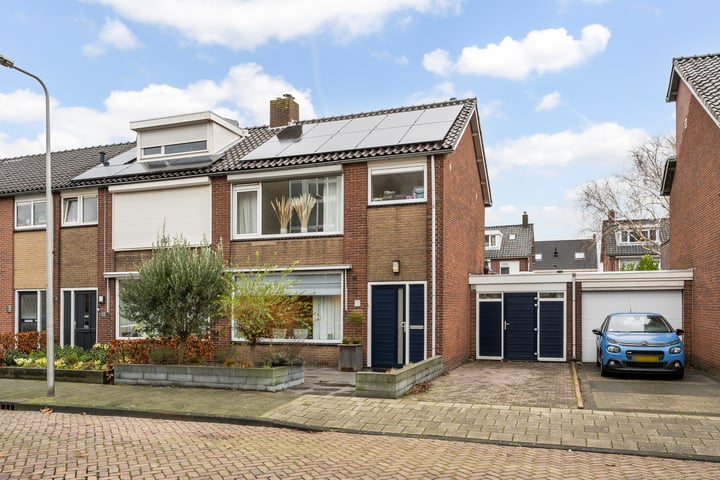 Leliestraat 9 in Naaldwijk foto