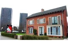 Kantoorfoto Lemmens Makelaardij , 200 verkopen met cijfer 9,8!