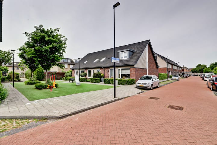 Lentehof 20 in Zijderveld foto