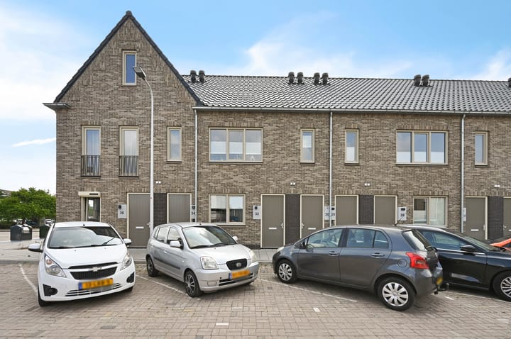 Leonard Roggeveenstraat 32 in 's-Gravenzande foto