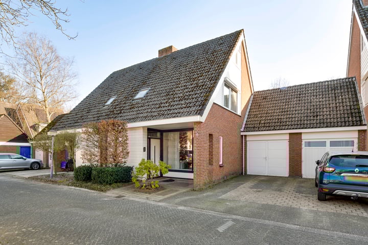 Leukerhof 21 in Weert foto