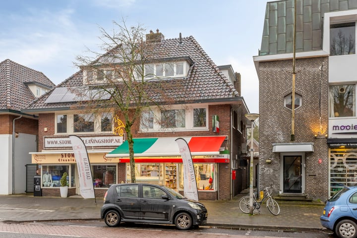 Leusderweg 218A in Amersfoort foto