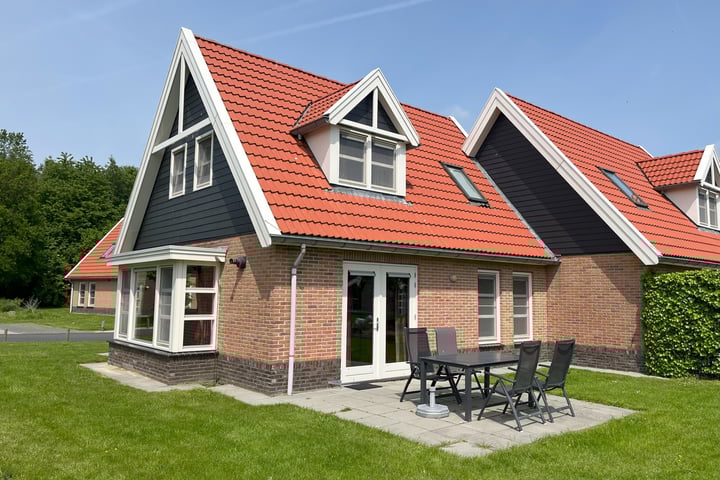 Leuvenumse beek 42 in Biddinghuizen foto