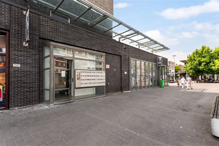 Leyweg 713 in 's-Gravenhage foto