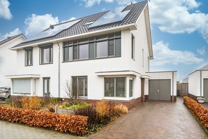 Libellenlaan 75 in Son en Breugel foto