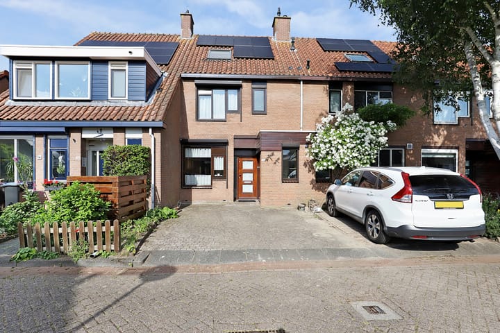 Libelleveen 144 in Spijkenisse foto