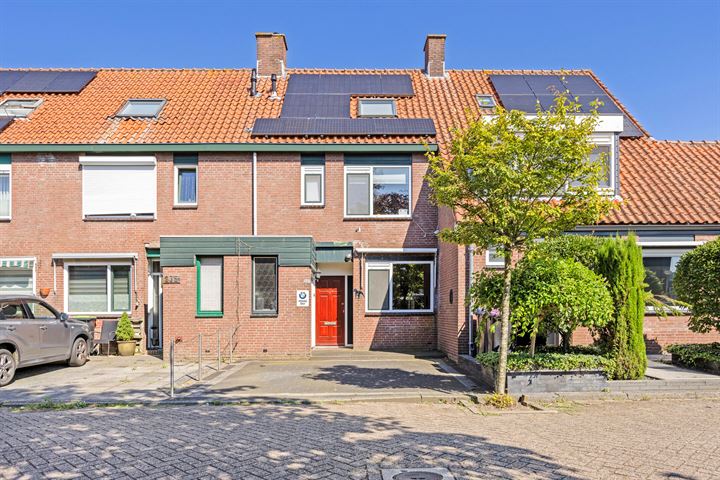 Libelleveen 237 in Spijkenisse foto