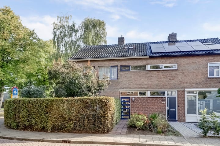 Lidwinastraat 10 in Bemmel foto