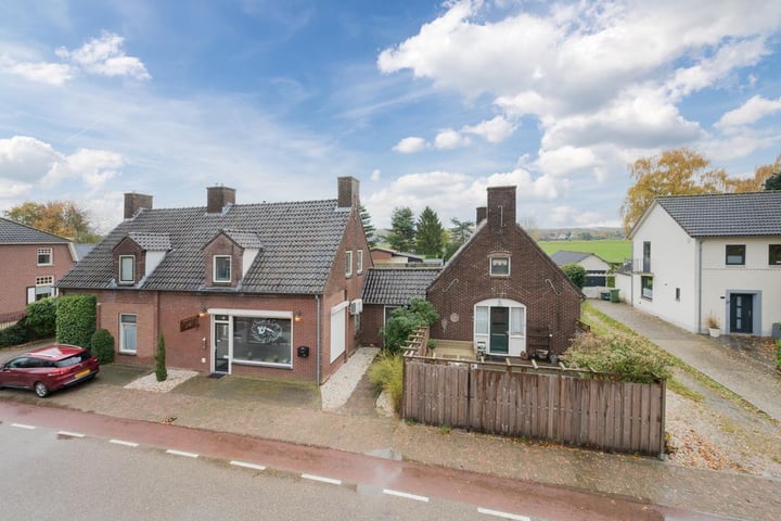 Liefkeshoek 25b in Katwijk NB foto