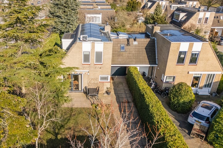 Liesbos 120 in Hoofddorp foto
