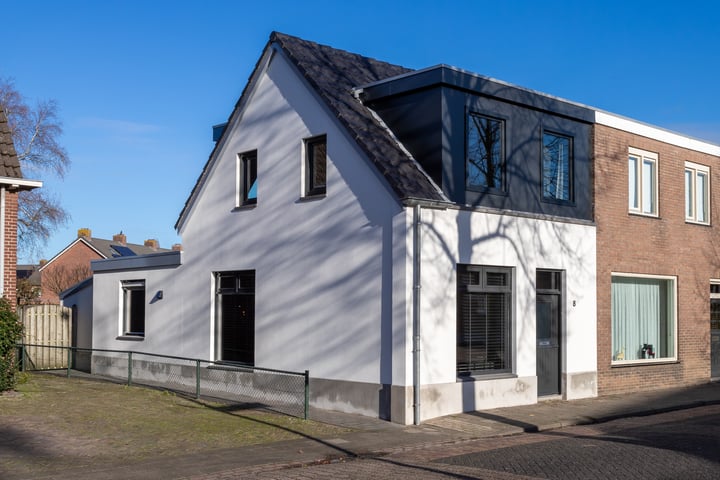 Lieshoutseweg 8 in Aarle-Rixtel foto