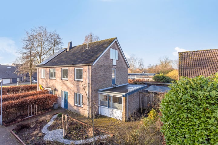 Liesveld 28 in Terheijden foto