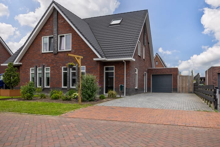 Lignelaan 10 in Grootegast foto