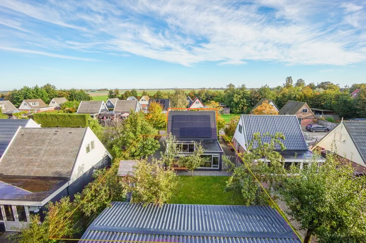 Ligthof 16 in Tuitjenhorn foto