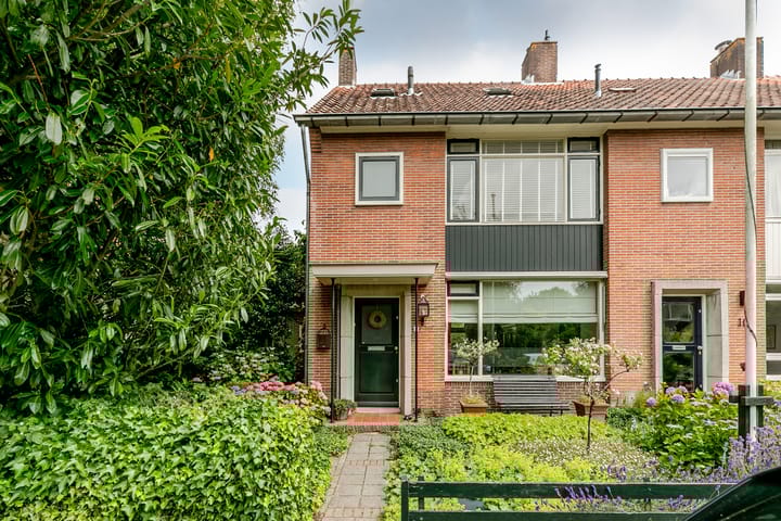 Ligusterlaan 8 in Haarlem