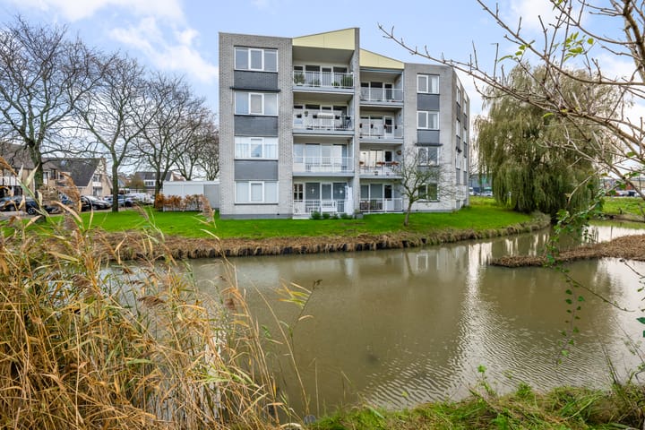 Lijmkoker 51 in Wormer