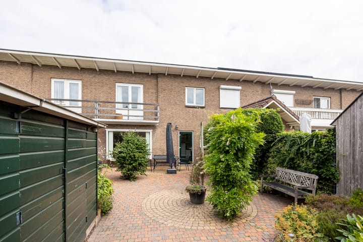 Lijsterbeslaan 23 in Loosdrecht foto
