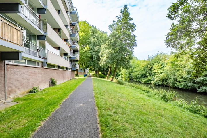 Lijsterbesstraat 216 in Nieuwegein foto