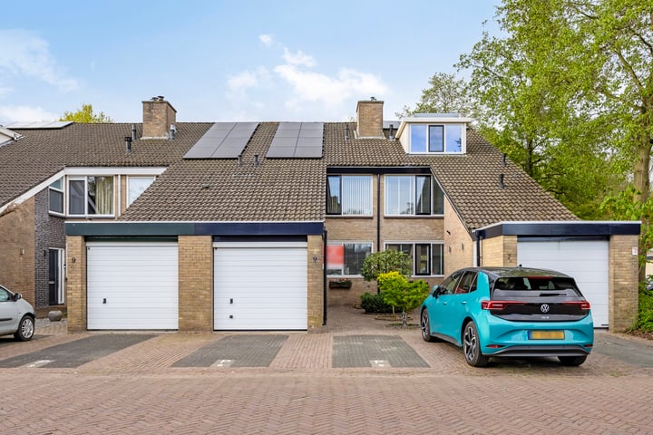 Lijsterhof 8 in Made