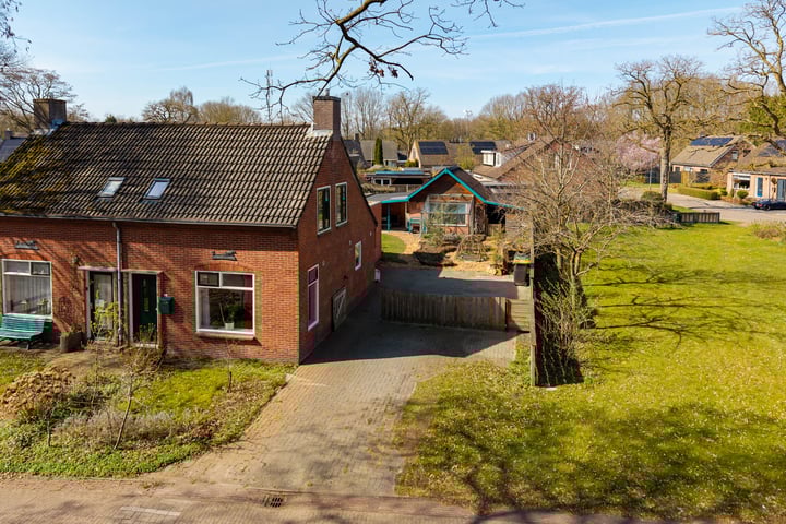 Lijsterstraat 16 in Nieuw-Balinge foto