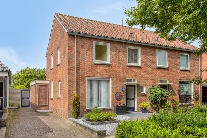 Foto van woning Lijsterstraat 21, Haaksbergen