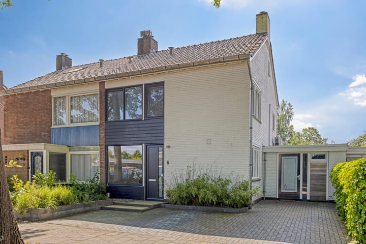 Lijsterstraat 6 in Enschede foto