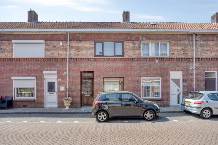 Lijsterstraat 9 in Tilburg foto