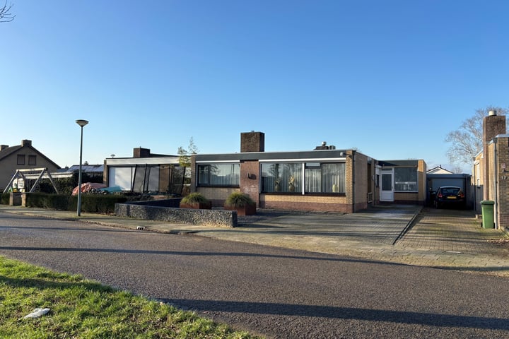 Limburgstraat 14 in Kelpen-Oler foto